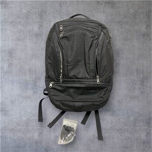 Tom Bihn Synik 30 Black Halcyon/Olive Green Halcyon